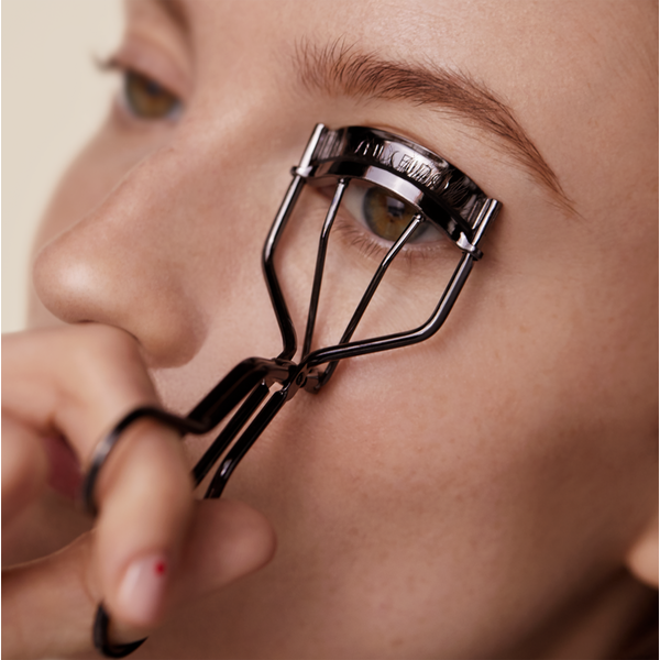 Shiseido Eyelash Curler 8