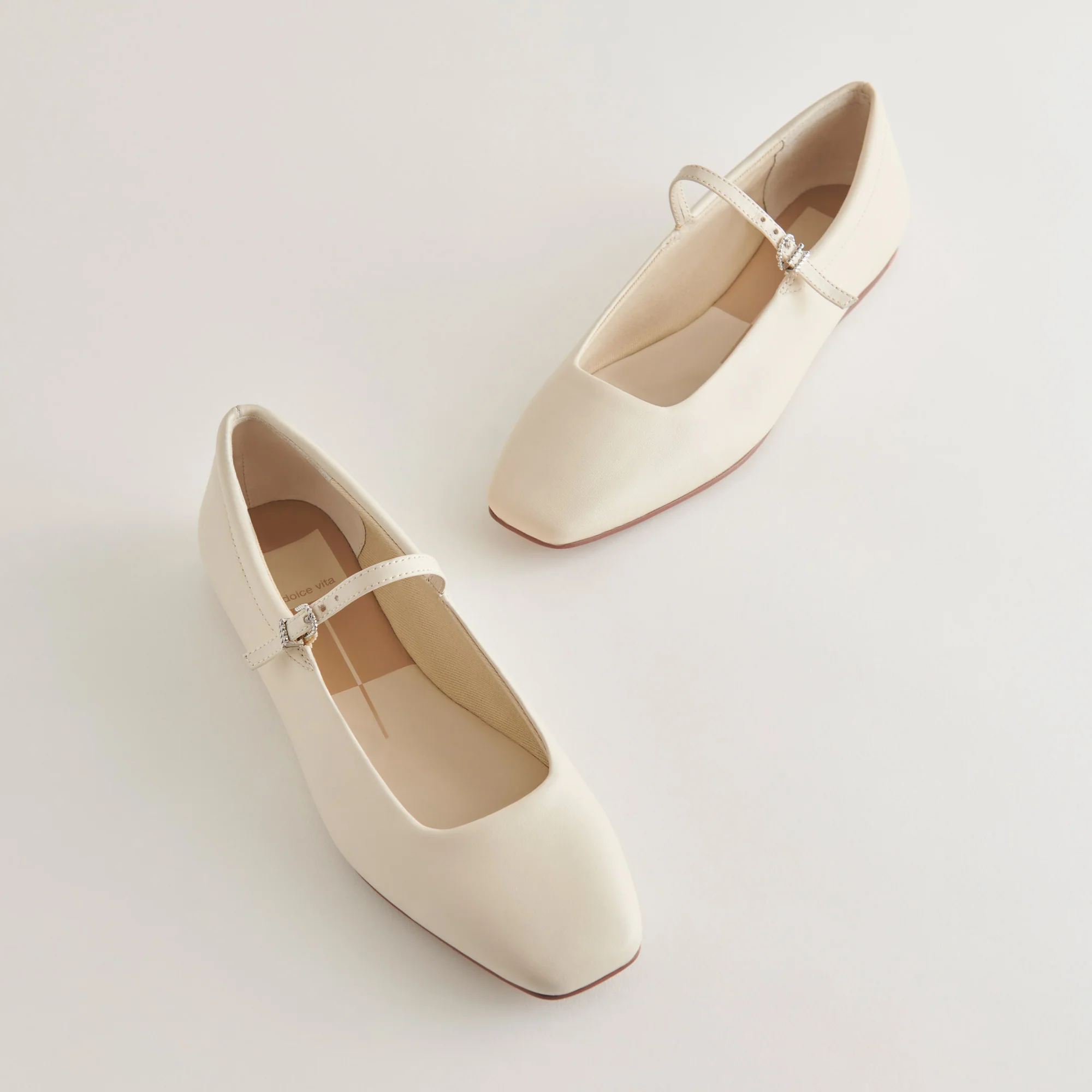 Reyes Ballet Flats Ivory Leather 8